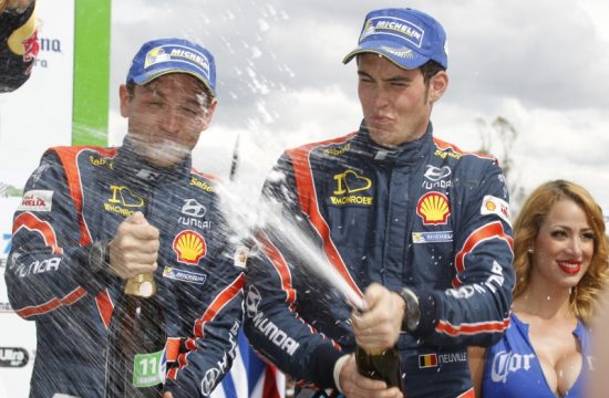 Erstes Podium für den Hyundai i20 WRC: Thierry Neuville und Nicolas Gilsoul fahren in Mexiko auf Rang drei