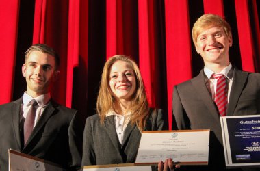 Die Gewinner des Rednerwettstreits: Patrick Spies, Ruth Butler und Joshua Weinbrenner