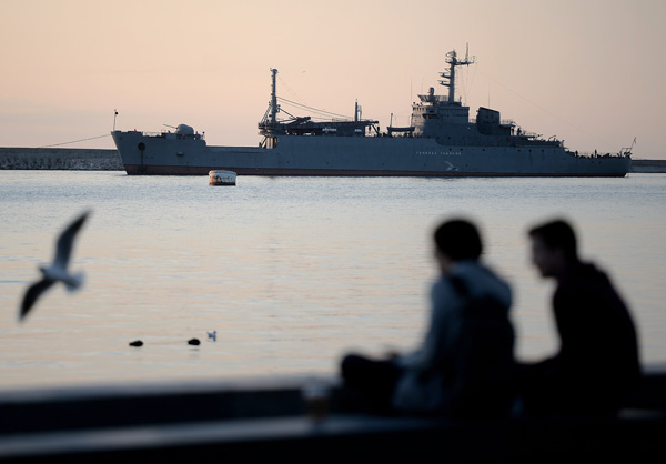Russisches Kriegsschiff im Hafen von Sewastopol (Archivbild: Filippo Monteforte/AFP)