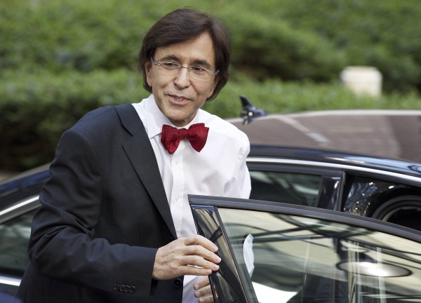 Premierminister Elio Di Rupo bei der Ankunft beim Krisengipfel zur Ukraine in Brüssel