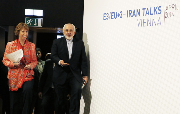 Die EU-Außenbeauftragte Catherine Ashton und der iranische Außenminister Mohammed Dschawad Sarif in Wien