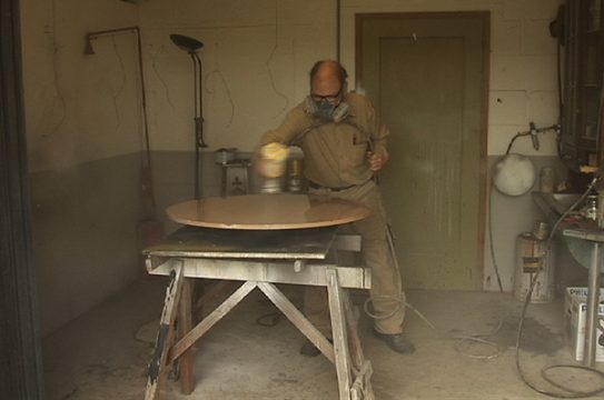 Caritas St. Vith restauriert gebrauchte Möbel