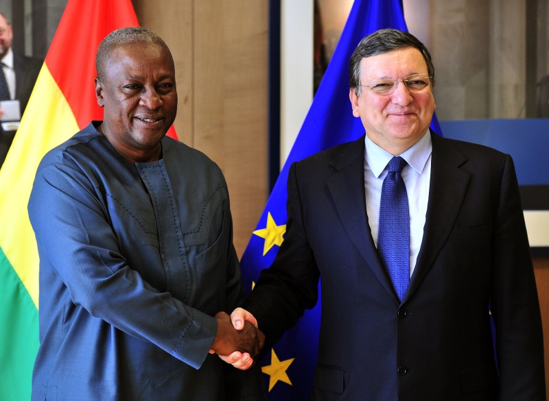 EU-Kommissionspräsident Baroso empfängt Ghanas Präsidenten Mahama in Brüssel.