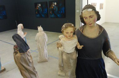 Glorious Bodies: Ausstellung mit Werken von Sophie Langohr und Jacques Charlier im Ikob Eupen