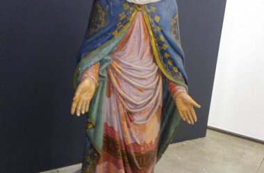 Glorious Bodies: Ausstellung mit Werken von Sophie Langohr und Jacques Charlier im Ikob Eupen