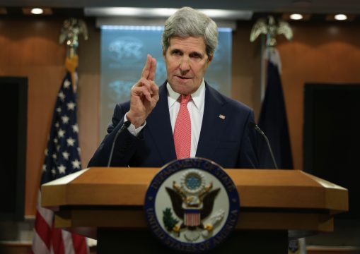 US-Außenminister John Kerry warnt Russland wegen seines Umgangs mit der Ukraine-Krise