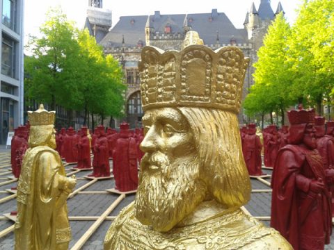 Karlsstatuen auf dem Katschhof