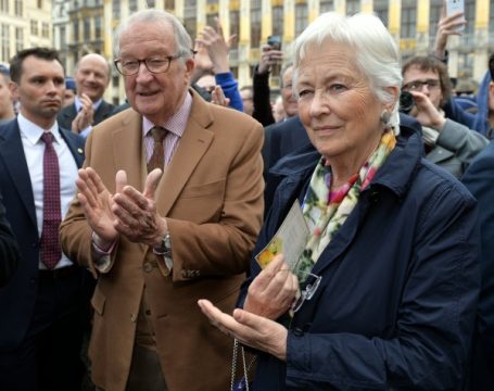 König Albert und Königin Paola am 19.3. auf der Grand Place in Brüssel