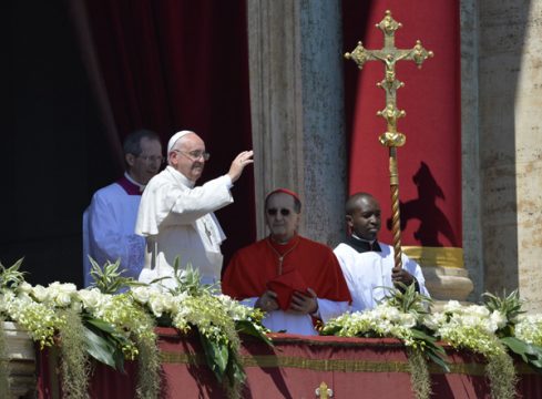 Papst Franziskus erteilt den Ostersegen "Urbi et Orbi"