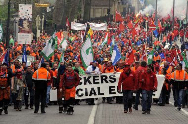 Protest des Europäischen Gewerkschaftsbunds in Brüssel fordert elf Verletzte