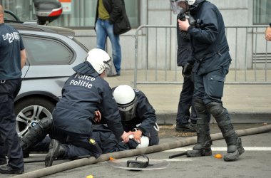 Protest des Europäischen Gewerkschaftsbunds in Brüssel fordert elf Verletzte