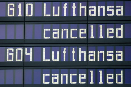 Pilotenstreik Lufthansa: Erneut zahlreiche Flüge abgesagt (Bild vom 3.4.)