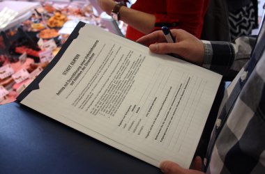 Unterschriftenaktion Formular (Bild: Cedric Clooth)