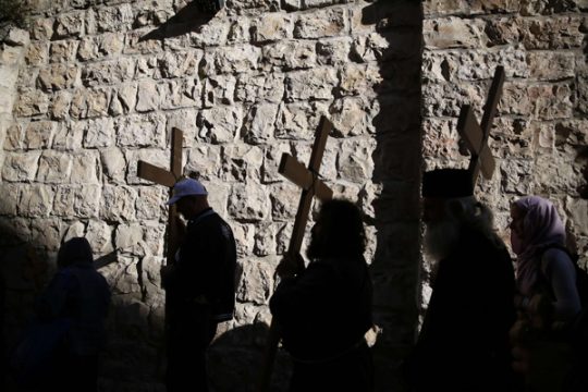Traditionelle Karfreitags-Prozession auf der Via Dolorosa in Jerusalem