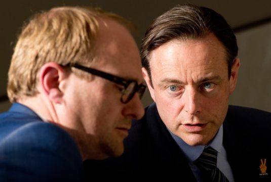 Ben Weyts und Bart De Wever bei der Vorstellung des sozial-wirtschaftlichen Teils des N-VA-Wahlprogramms