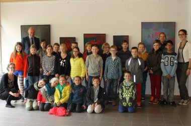 Gemeindeschule Raeren besuchte Ausstellung André Blank