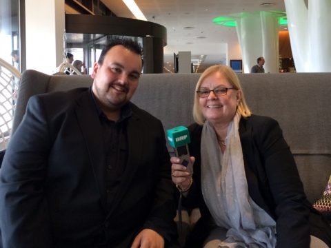 Biggi Müller interviewt Axel Hirsoux