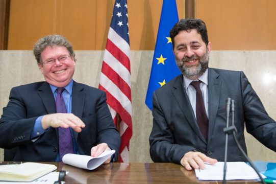 US-Verhandlungsführer Dan Mullaney (l.) und EU-Verhandlungschef Ignacio Garcia-Bercero in Washington