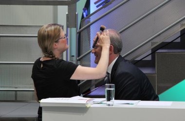 Debatte zu den Regionalwahlen im BRF-Funkhaus - Vorbereitungen