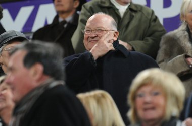 Fußballfan Jean-Luc Dehaene bei einem Spiel des FC Brügge in Anderlecht 2010 (Bild: John Thys, Bruno Fahy/BELGA)