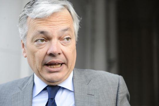 Außenminister Didier Reynders in der Kritik