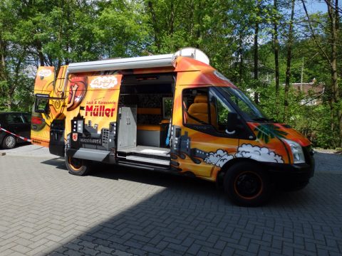 FunSit: ein Wohnmobil als mobiler Jugendtreff