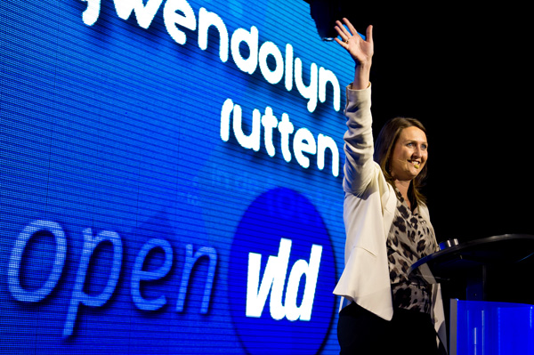Gwendolyn Rutten, Präsidentin der Open VLD, bei einer Wahlveranstaltung in Hasselt