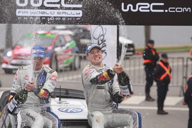 Rallye Argentinien: Jari-Matti Latvala und Beifahrer Miikka Anttilla (l) mit dem zweiten Saisonsieg