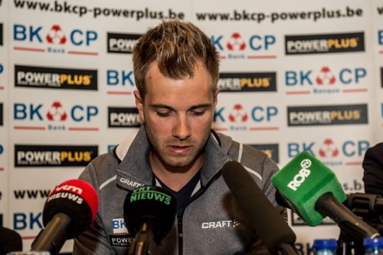 Sichtlich bewegt: Niels Albert gibt Karriere-Ende bekannt