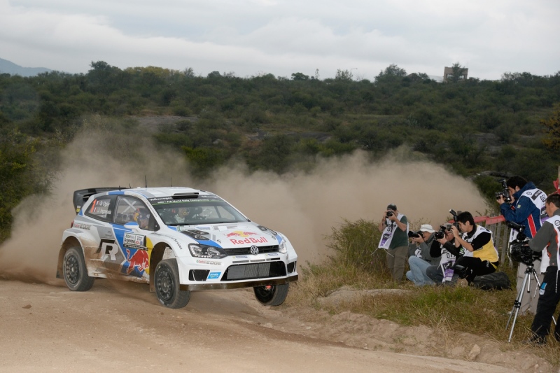 Ogier an der Spitze der Rallye Argentinien