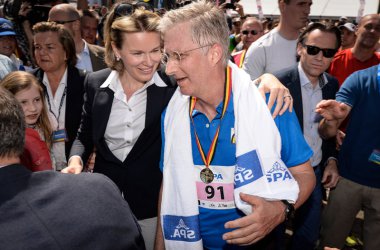 20 Kilometer von Brüssel: König Philippe mittendrin