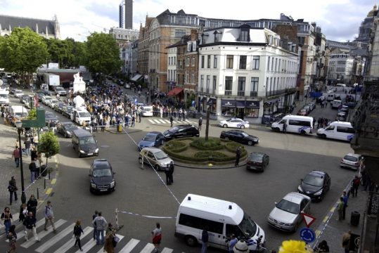 Place du Sablon nach der Schießerei im jüdischen Museum