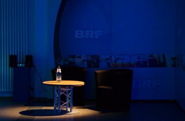 Superwahlsonntag: Hinter den Kulissen - BRF-Funkhaus in Eupen