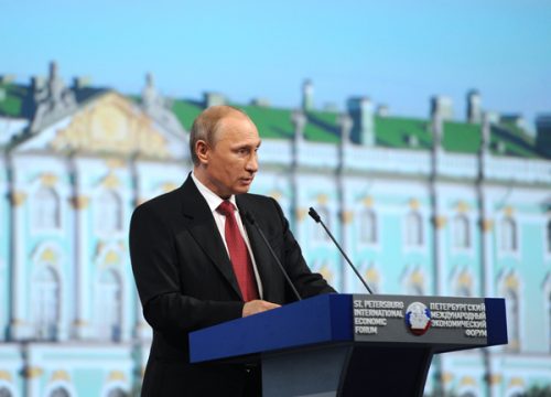 Kremlchef Wladimir Putin am Freitag auf dem Wirtschaftsforum in St. Petersburg