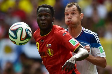 Belgien schlägt Russland 1:0 und steht im Achtelfinale - Foto: Gabriel Bouys/AFP