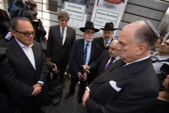 Maurice Sosnowski ((l.) und Ronald Lauder in Brüssel
