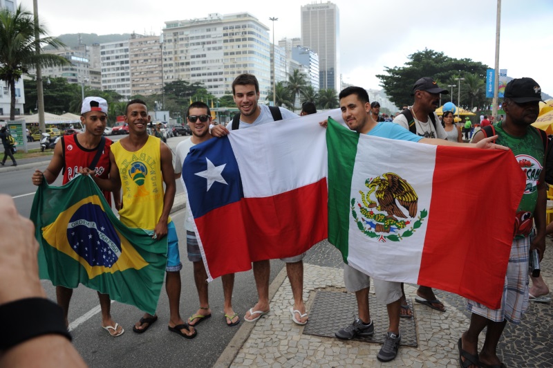 Chile Fans mit Kollegen in Rio