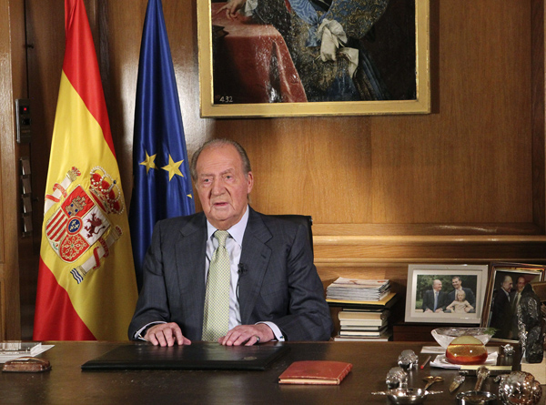Spaniens König Juan Carlos gibt seine Abdankung bekannt