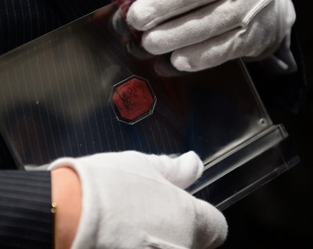 Teuerste Briefmarke der Welt: "British Guiana" erzielt bei Versteigerung 9,5 Millionen Dollar