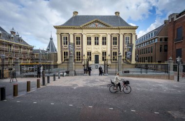 Erstrahlt in altem Glanz: Mauritshuis in Den Haag