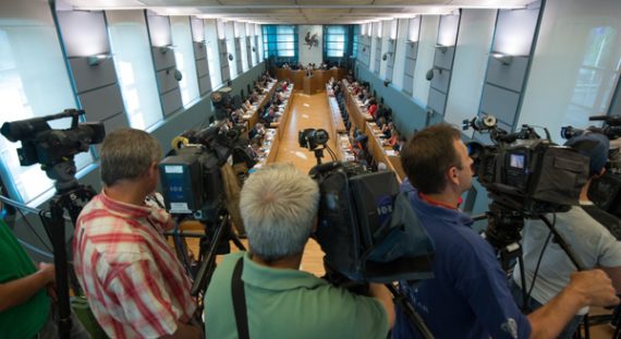 Unter großem Medieninteresse: Wallonisches Parlament stimmt gegen Neuauszählung