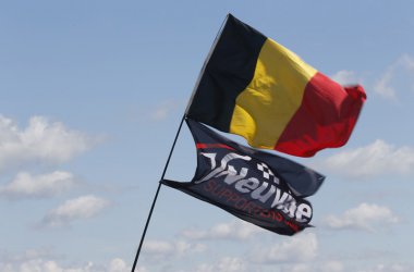 Thierry Neuville fährt bei der Rallye Polen auf Rang drei