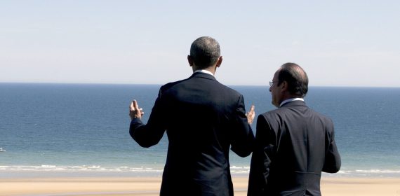 US-Präsident Barack Obama und Frankreichs Präsident François Hollande am Omaha Beach