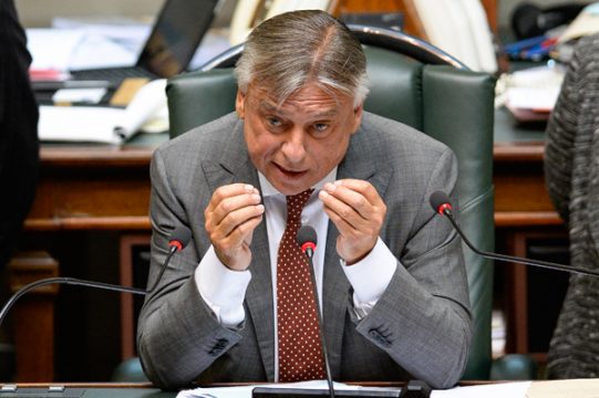 Patrick Dewael ist neuer Übergangsvorsitzender der Kammer