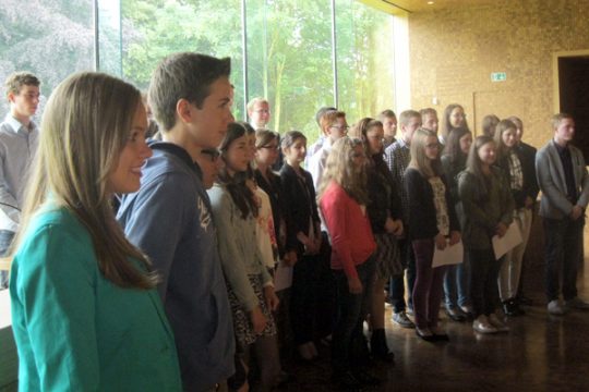 Parlament ehrt Schüler für Leistungen im Fach Deutsch
