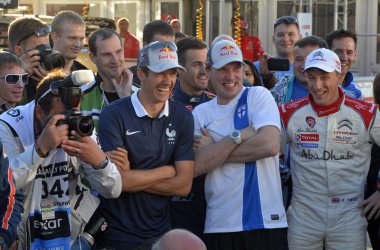 Auch die Stars der Rallye-WM sind im Fußballfieber