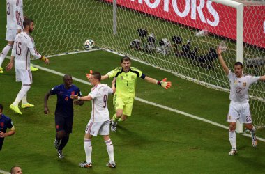 Niederlande schlagen Spanien - De Vrij zum 3:1 für die Niederlande