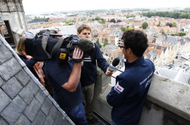 Ypern-Rallye: Thierry Neuville fungiert als Experte für Eurosport - Ypern-Rallye: RACB-Coach Marc Duez mit Pieter Tsjoen - Foto: Gregory Lenormand/DPPI