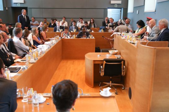 Der Wahlprüfungsausschuss des Wallonischen Parlaments tagt weiter