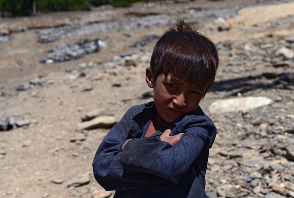 Afghanisches Kind am 9. Juni